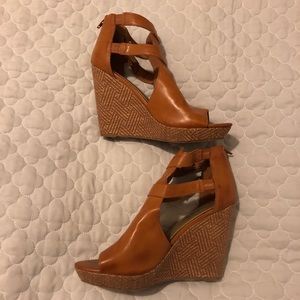 CharmingCharlie light brown wedges, gold detail